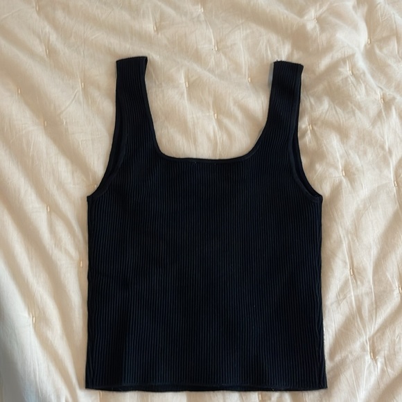 A&F black sweater ribbed tank size medium - Picture 2 of 2